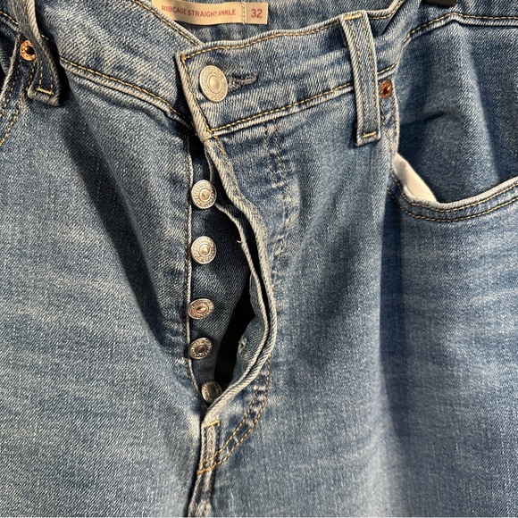 Levi’s Button Fly Jeans - Picture 2 of 4